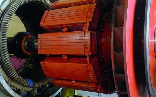 Rotor de gerador síncrono com polos salientes